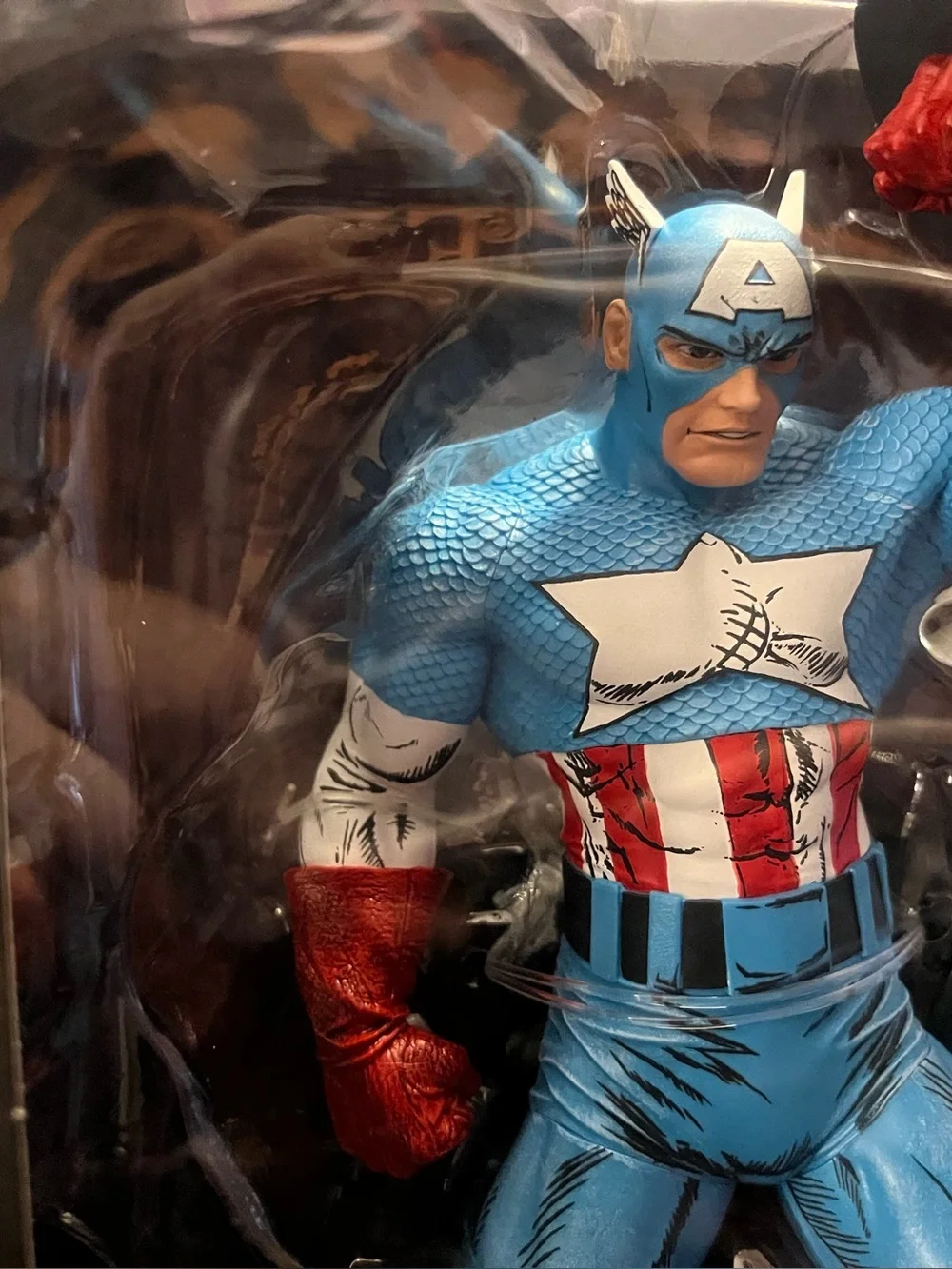 NIB McFarlane Toys- Marvel Captain America 1:6th Scale Posed 12
